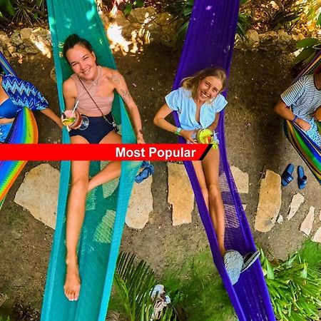 Los Amigos Hostel Флорес Экстерьер фото