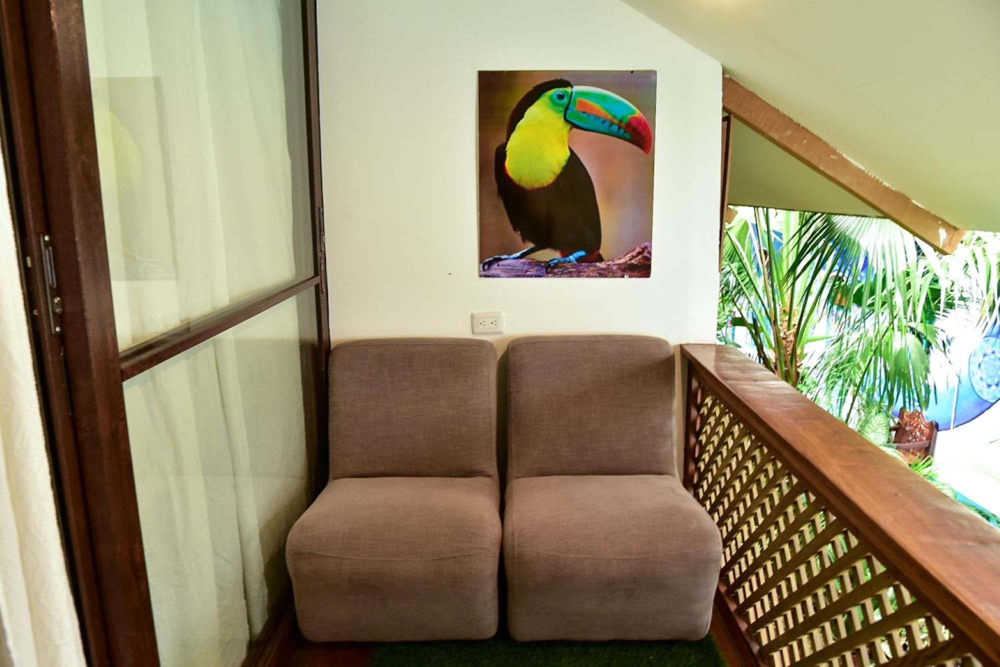 Los Amigos Hostel Флорес Экстерьер фото